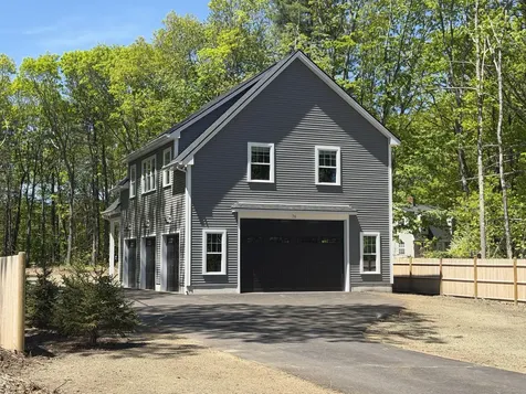 76 Alewive Road Kennebunk ME 04043