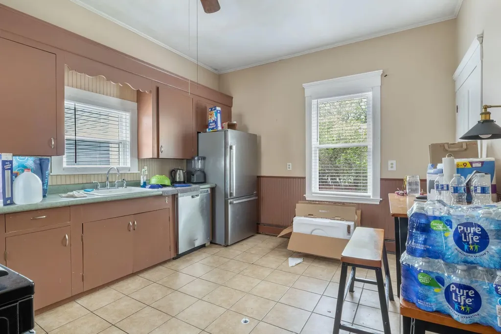 75 Carleton Street Portland ME 04102