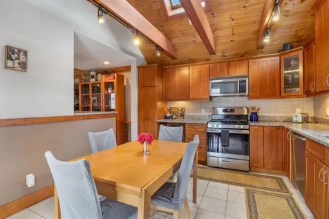 75 Carleton Street Portland ME 04102