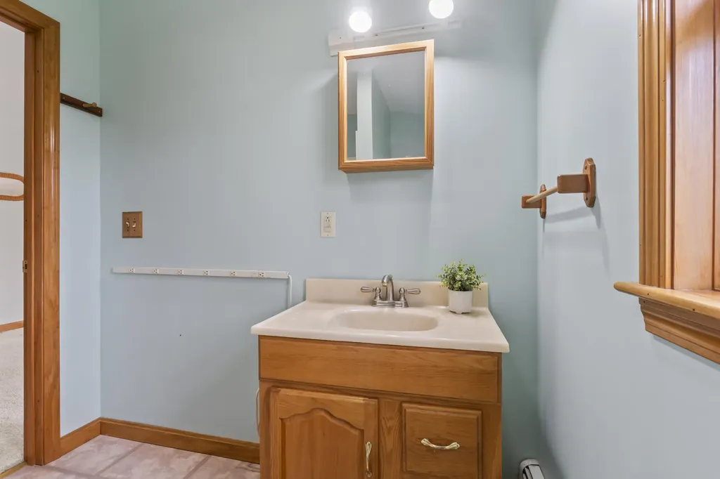 342 Foye Road Wiscasset ME 04578