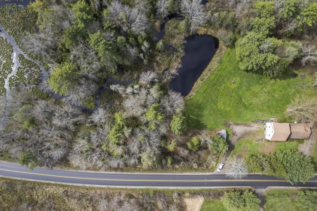 342 Foye Road Wiscasset ME 04578