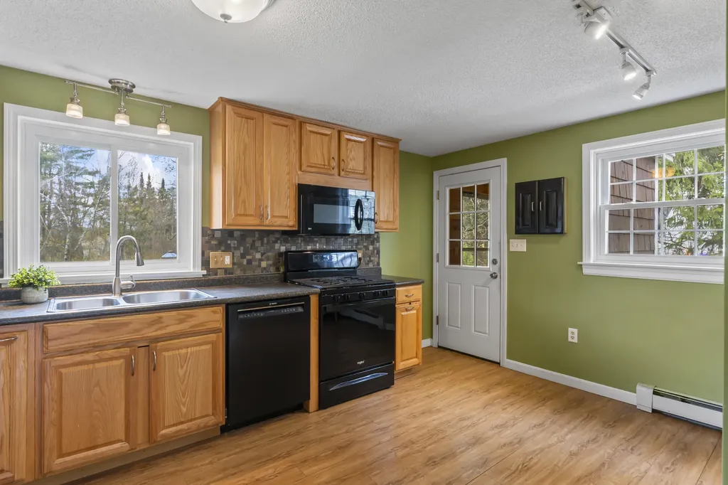 342 Foye Road Wiscasset ME 04578