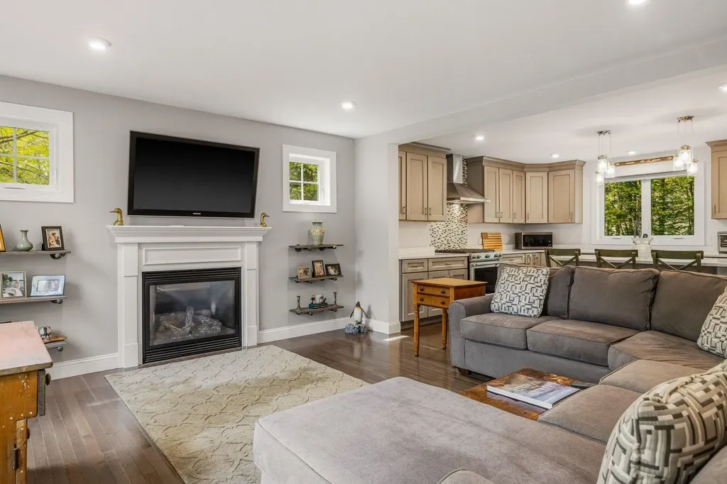 16 Bayview Drive Eliot ME 03903