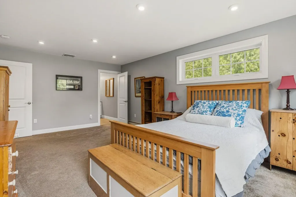 16 Bayview Drive Eliot ME 03903