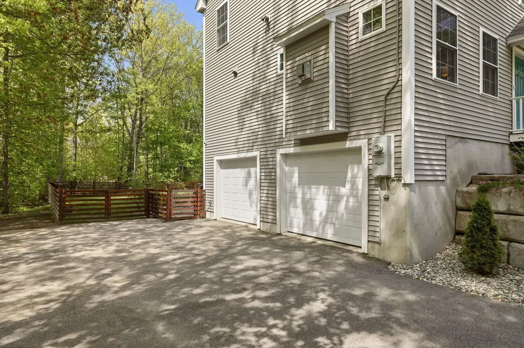 16 Bayview Drive Eliot ME 03903