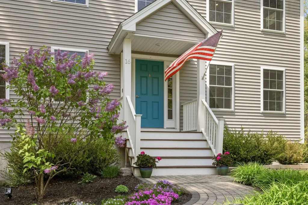 16 Bayview Drive Eliot ME 03903