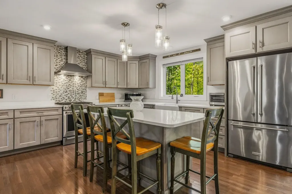 16 Bayview Drive Eliot ME 03903