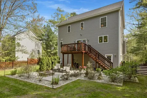 16 Bayview Drive Eliot ME 03903