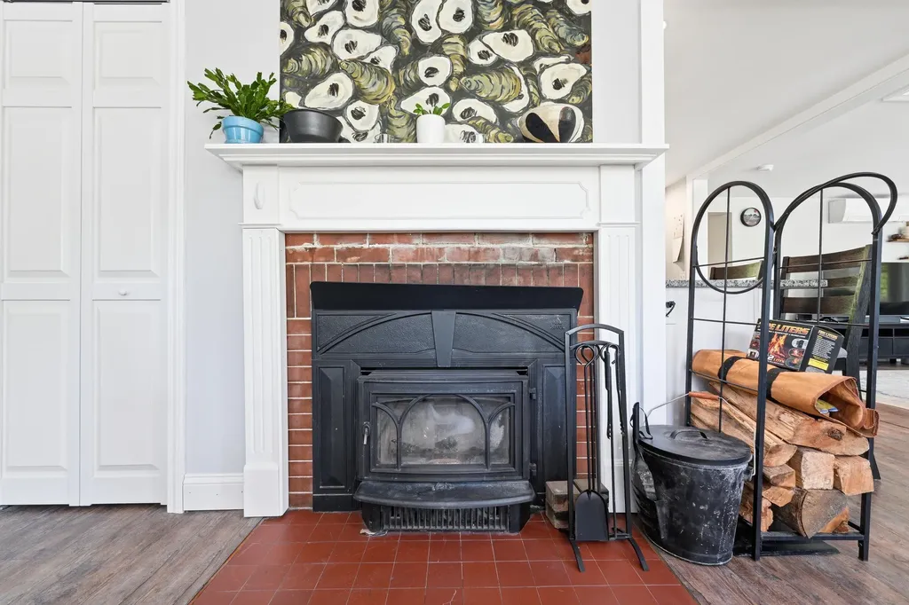 77 Lunt Road Falmouth ME 04105