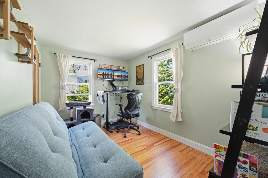 77 Lunt Road Falmouth ME 04105