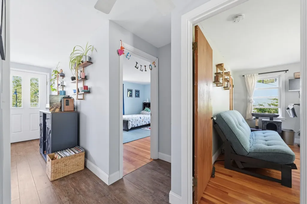 77 Lunt Road Falmouth ME 04105