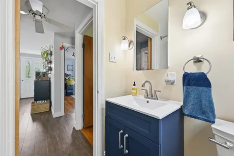77 Lunt Road Falmouth ME 04105