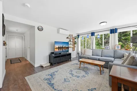 77 Lunt Road Falmouth ME 04105