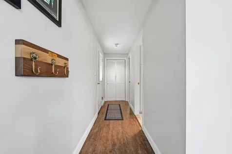 77 Lunt Road Falmouth ME 04105