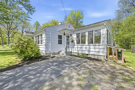 77 Lunt Road Falmouth ME 04105