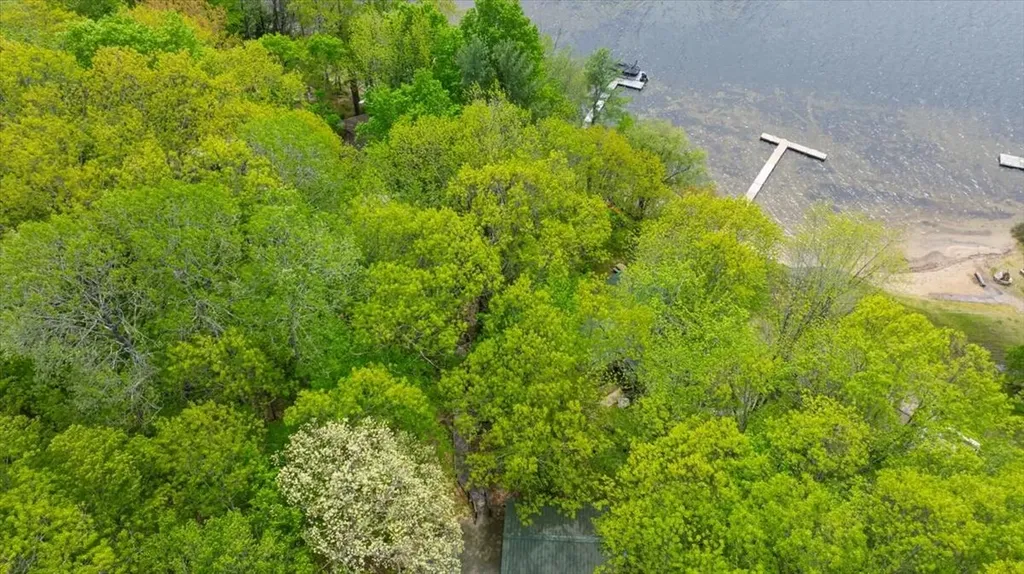 5 Cliff Lane Poland ME 04274