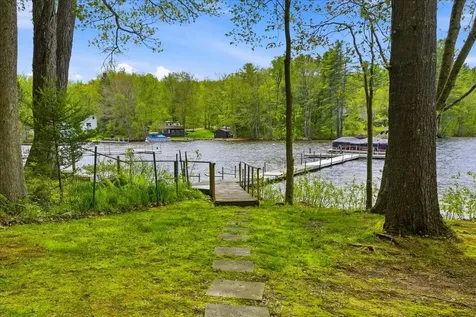 5 Cliff Lane Poland ME 04274