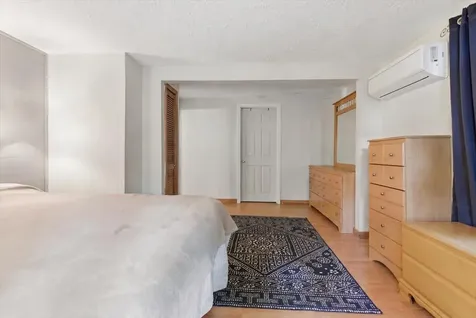 5 Cliff Lane Poland ME 04274