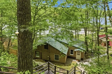 5 Cliff Lane Poland ME 04274