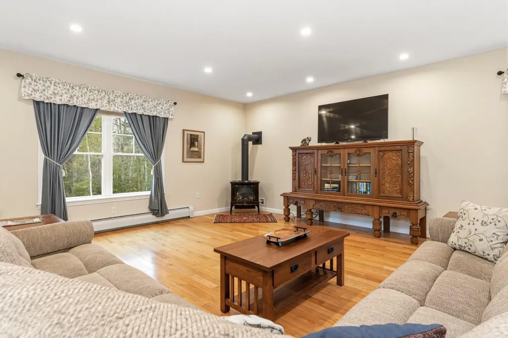 8 Gilpatrick Road Ellsworth ME 04605