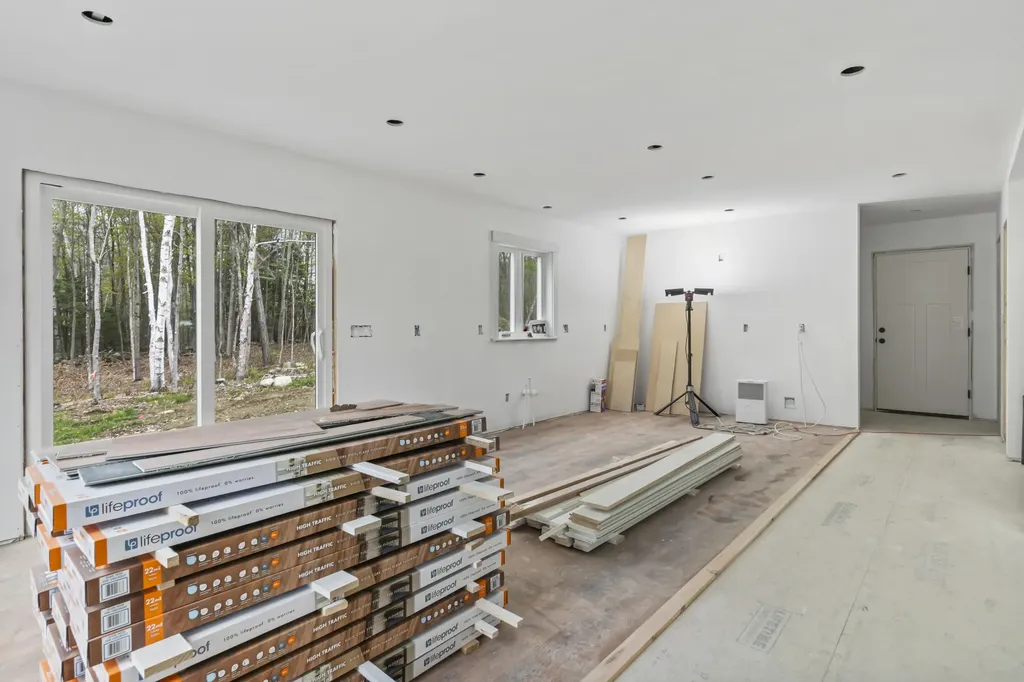 21 Riley Ridge Lane Litchfield ME 04350