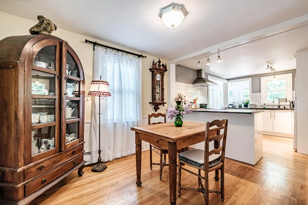 11 Glen Haven Road E Portland ME 04102