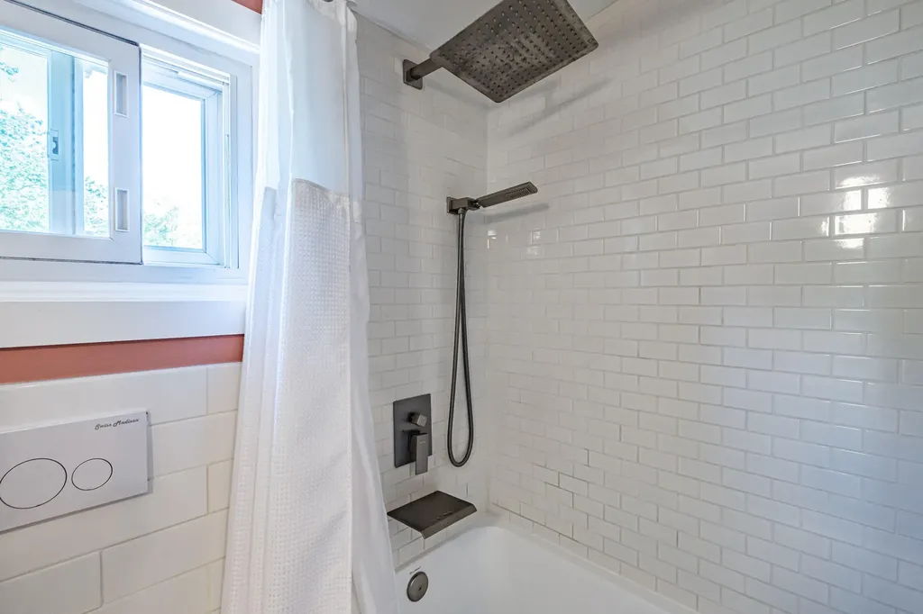 11 Glen Haven Road E Portland ME 04102