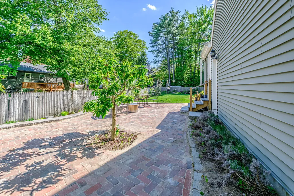 11 Glen Haven Road E Portland ME 04102