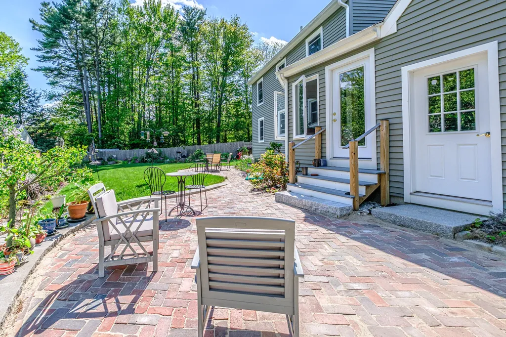 11 Glen Haven Road E Portland ME 04102