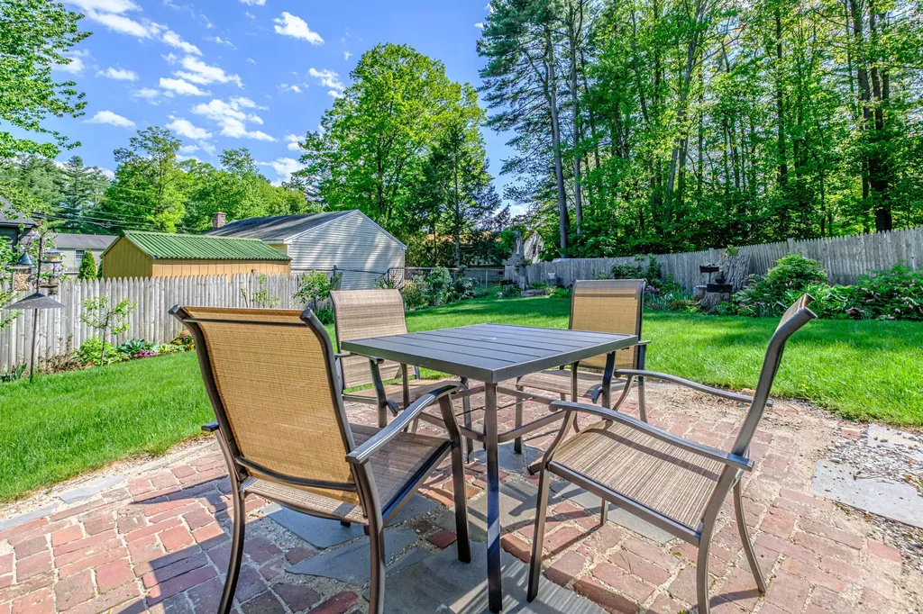 11 Glen Haven Road E Portland ME 04102