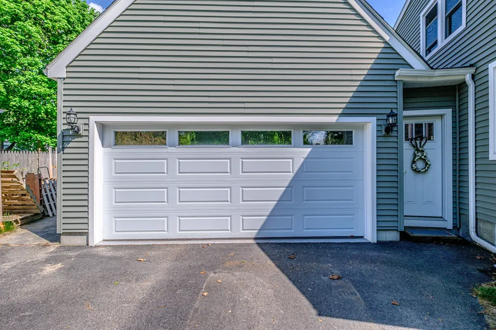 11 Glen Haven Road E Portland ME 04102