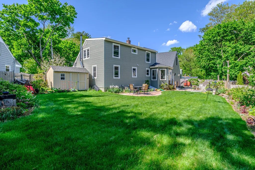 11 Glen Haven Road E Portland ME 04102