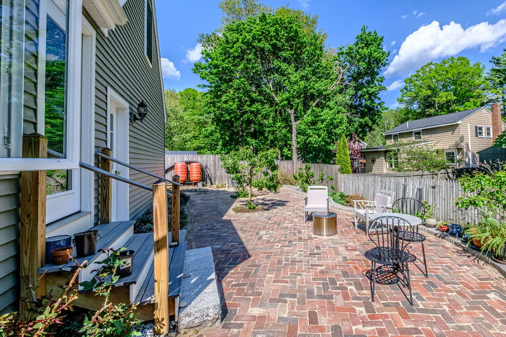 11 Glen Haven Road E Portland ME 04102