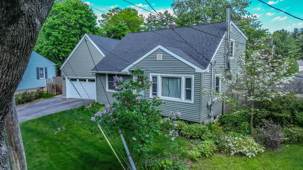 11 Glen Haven Road E Portland ME 04102