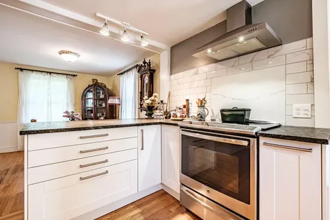11 Glen Haven Road E Portland ME 04102