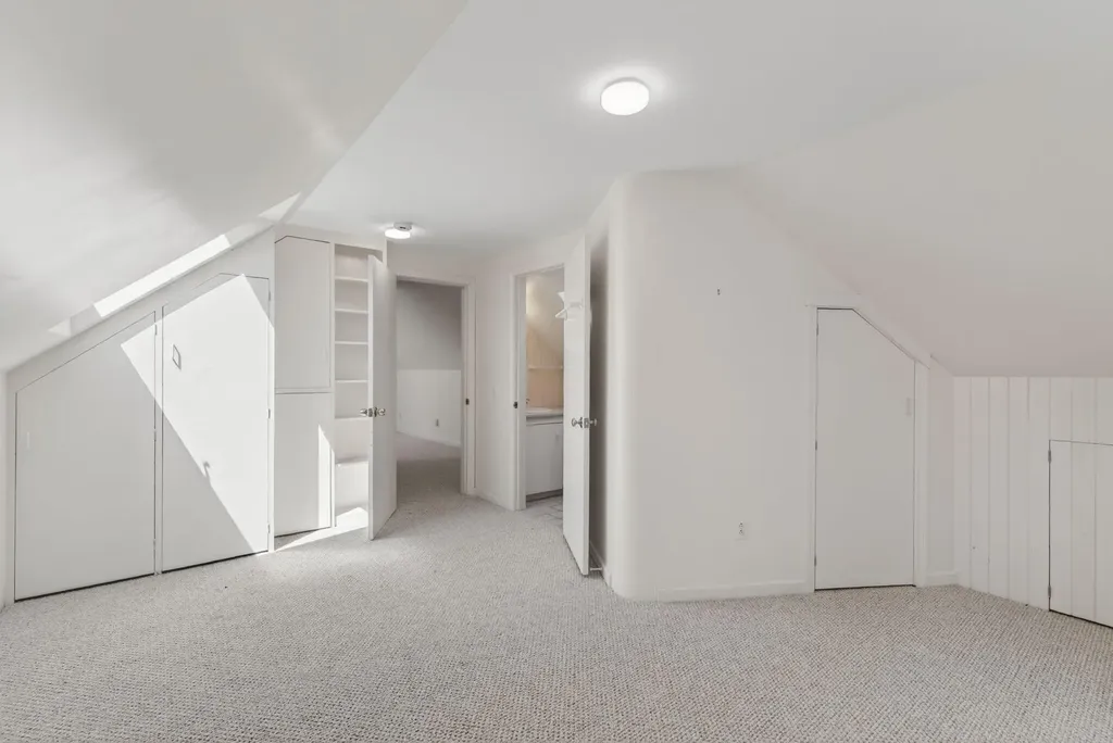 14 Willow Grove Road Brunswick ME 04011