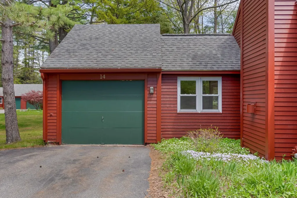14 Willow Grove Road Brunswick ME 04011