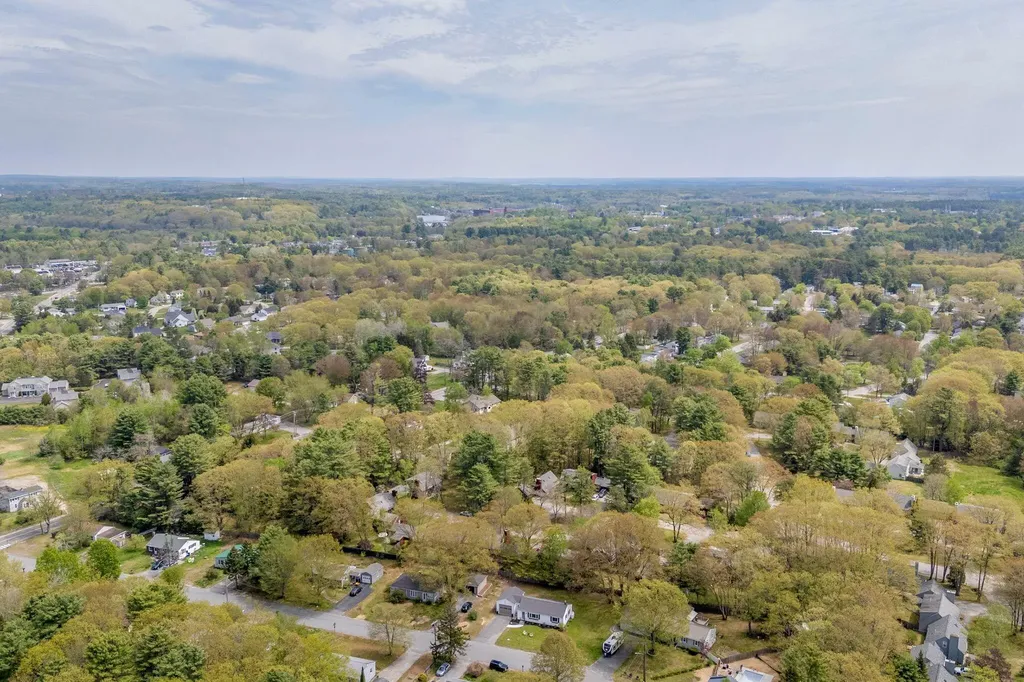 14 Willow Grove Road Brunswick ME 04011