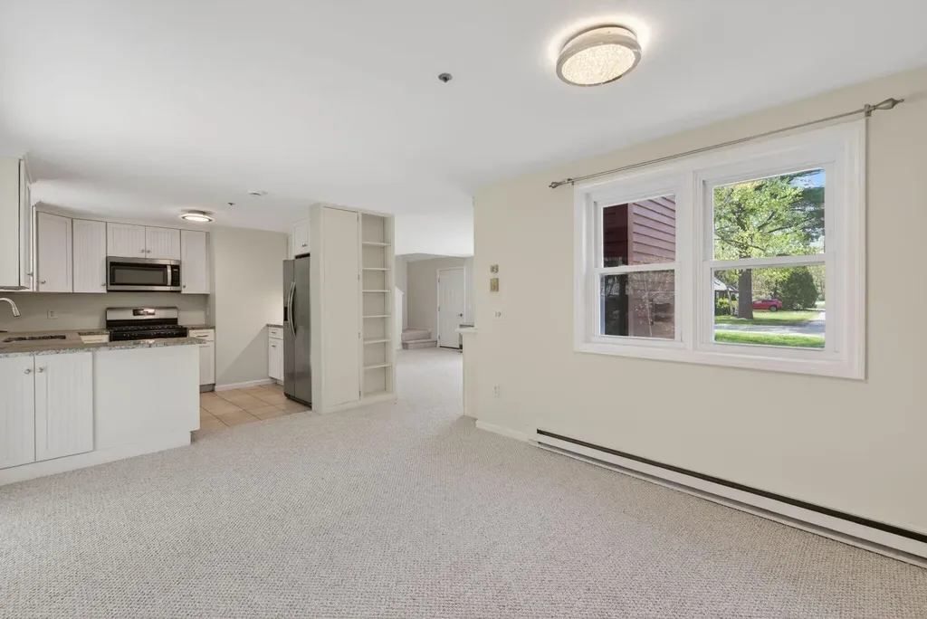 14 Willow Grove Road Brunswick ME 04011