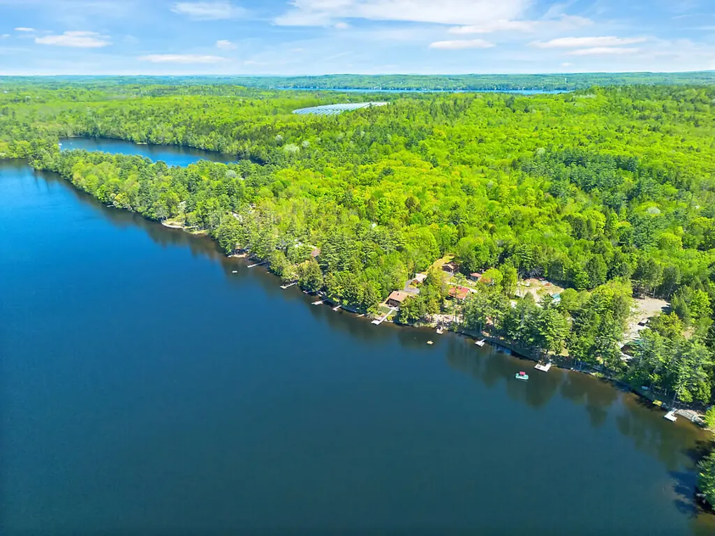 38 S Upper Narrows Lane Winthrop ME 04364