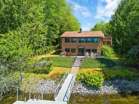 38 S Upper Narrows Lane Winthrop ME 04364