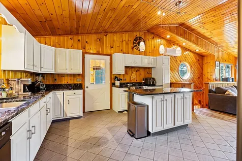 38 S Upper Narrows Lane Winthrop ME 04364