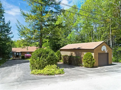 38 S Upper Narrows Lane Winthrop ME 04364