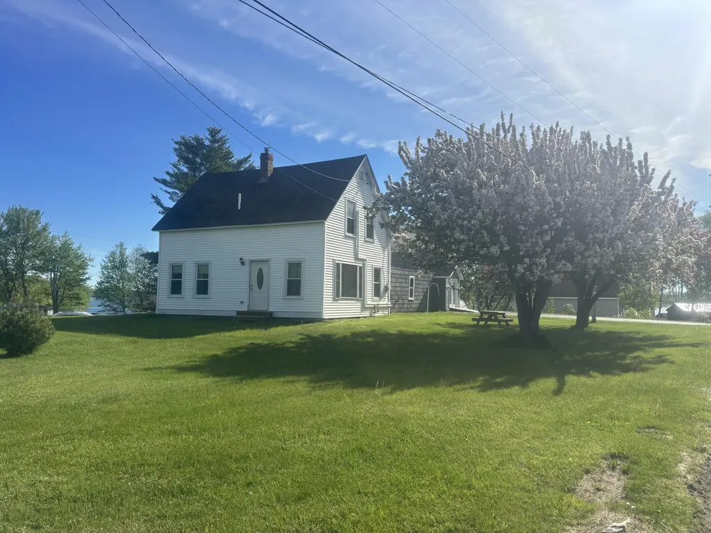8 Lester Lane Burnham ME 04988