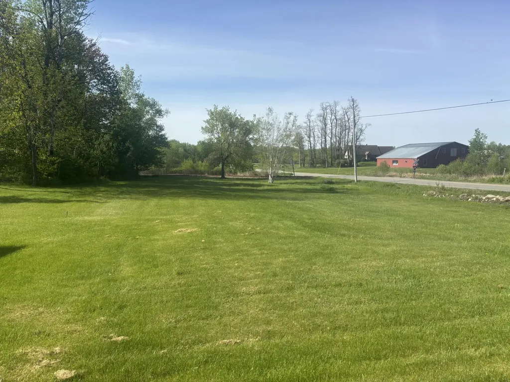 8 Lester Lane Burnham ME 04988