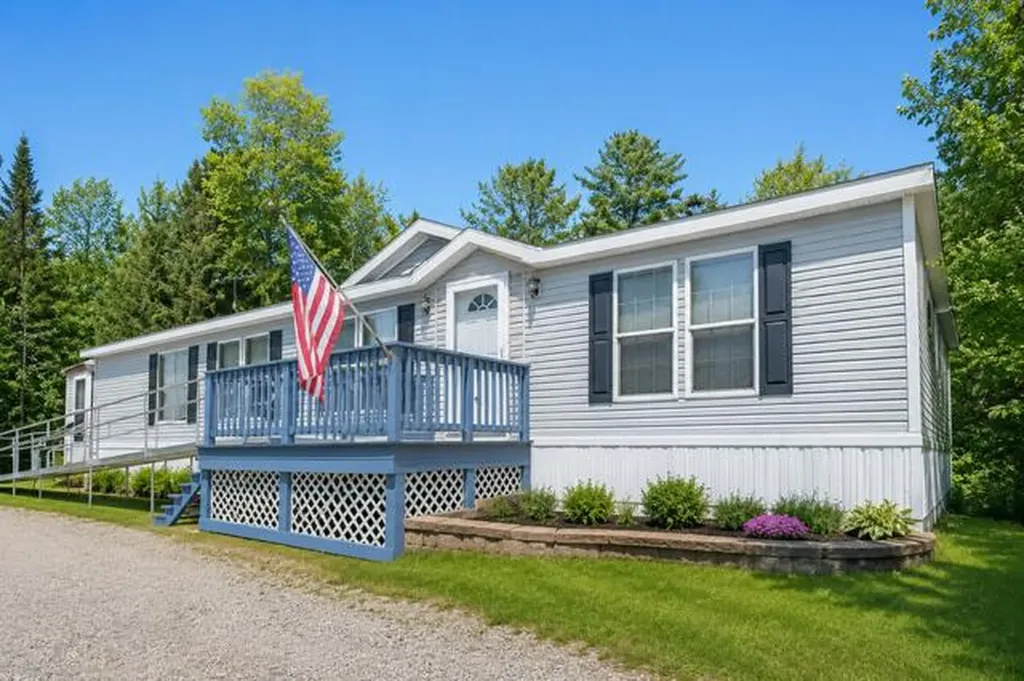 294 Center Bridge Road Turner ME 04282