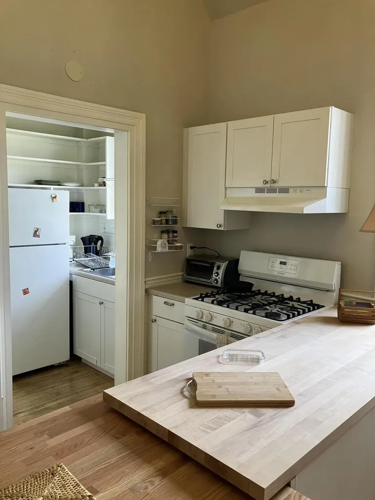 11 Water Street Damariscotta ME 04543