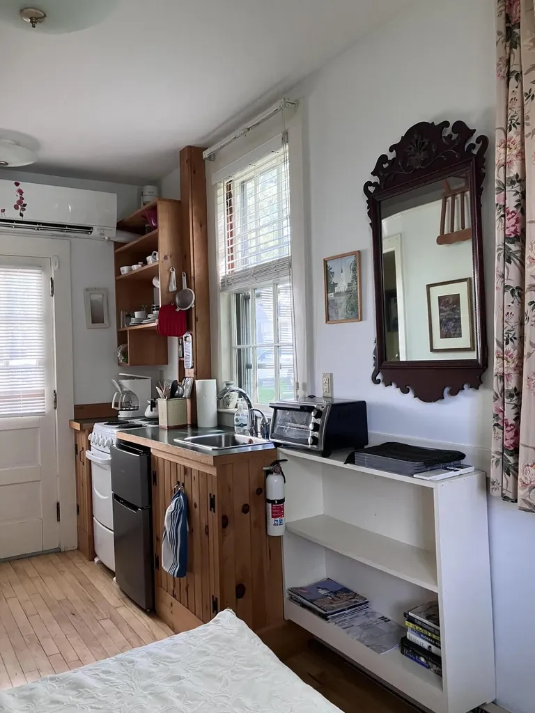 11 Water Street Damariscotta ME 04543