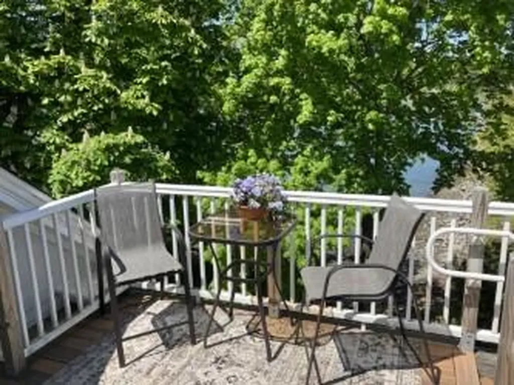 11 Water Street Damariscotta ME 04543