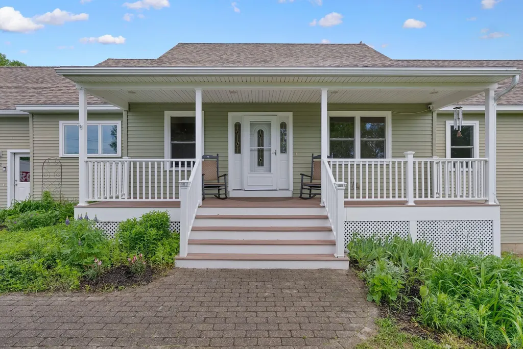 81 Swett Road Windham ME 04062